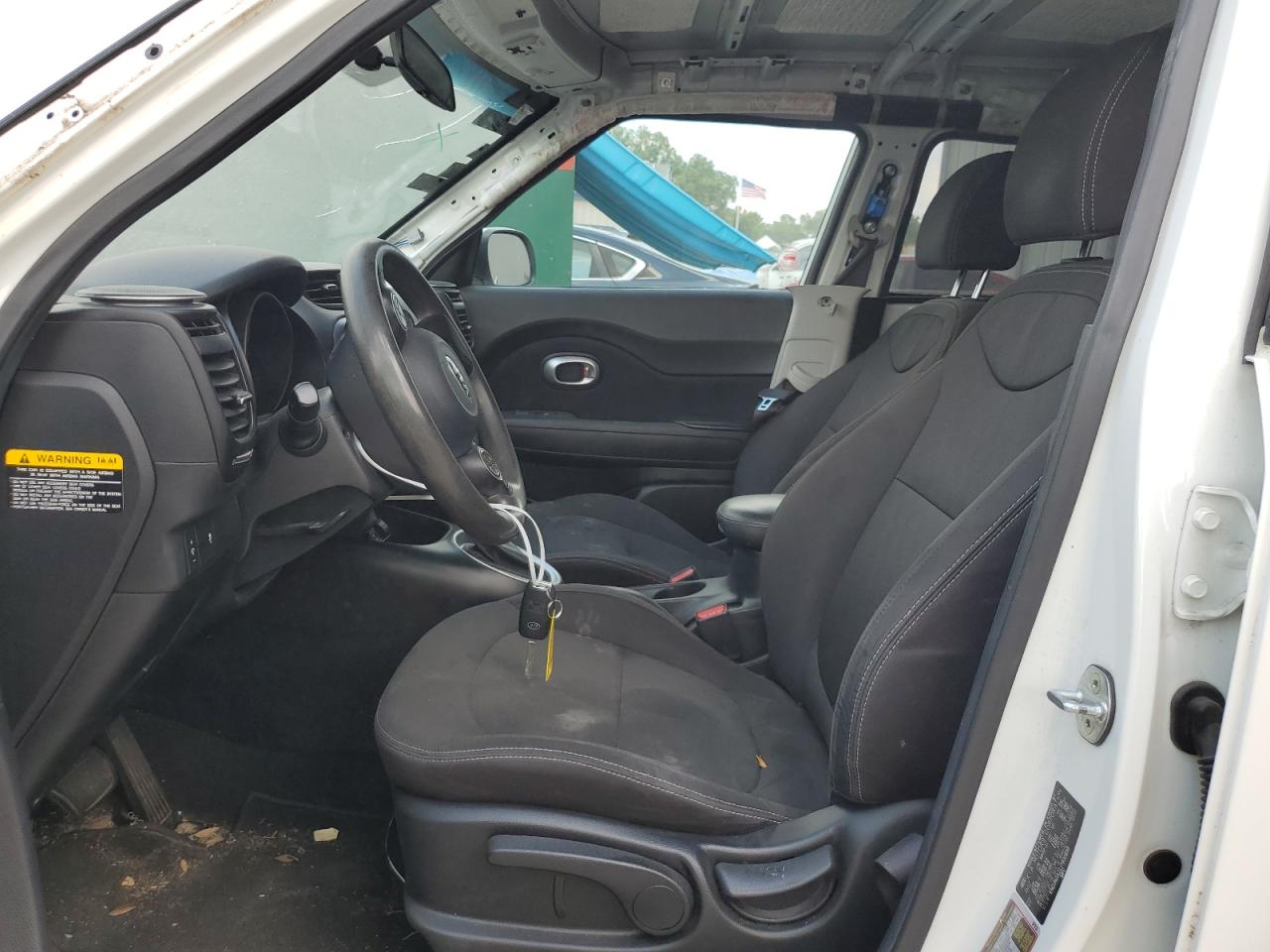 KNDJN2A21J7900898 2018 Kia Soul