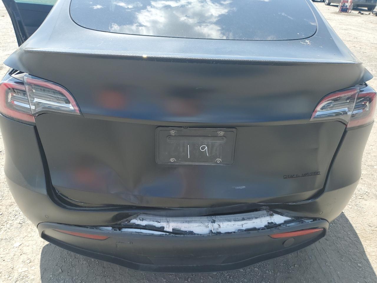 7SAYGDEF6NF517835 2022 Tesla Model Y