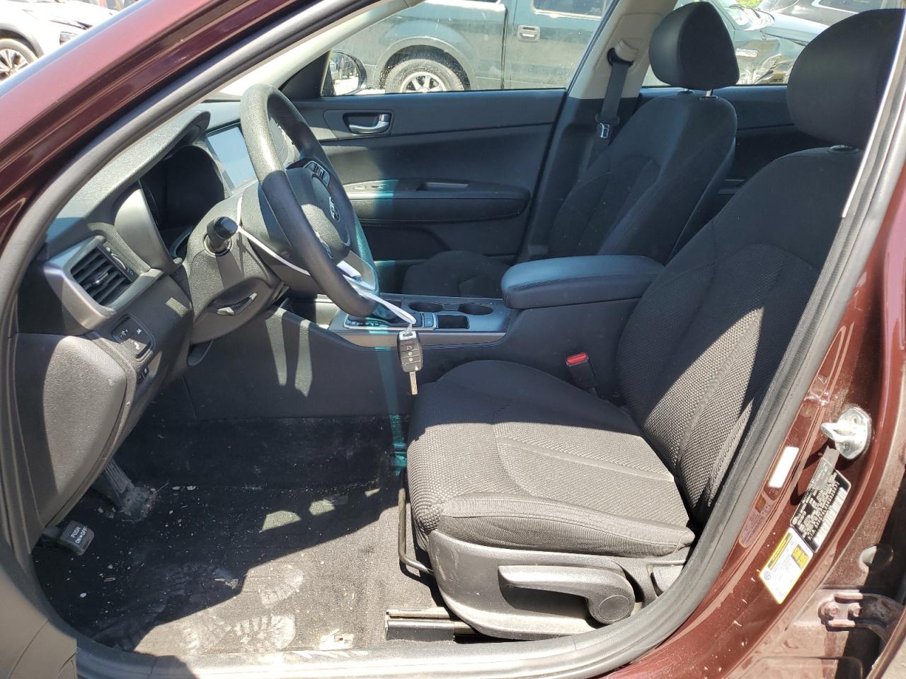 5XXGT4L35KG320371 2019 Kia Optima Lx