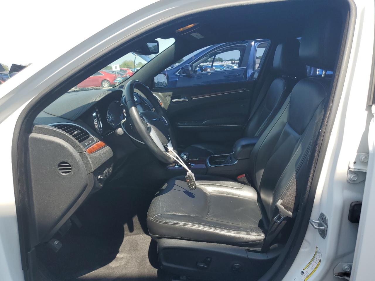 2C3CCACG3CH212527 2012 Chrysler 300 Limited