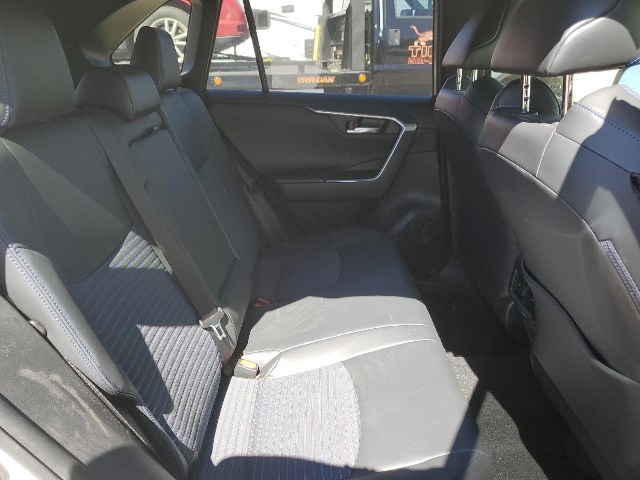 JTMEWRFV7LJ047312 2020 Toyota Rav4 Xse