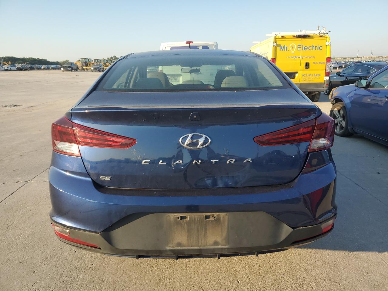 5NPD74LF5KH468655 2019 Hyundai Elantra Se