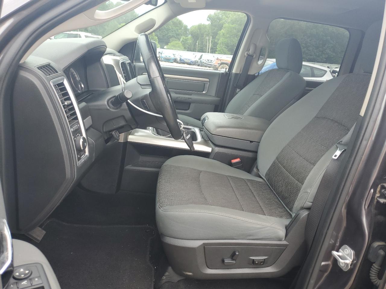 1C6RR6LG8GS421706 2016 Ram 1500 Slt