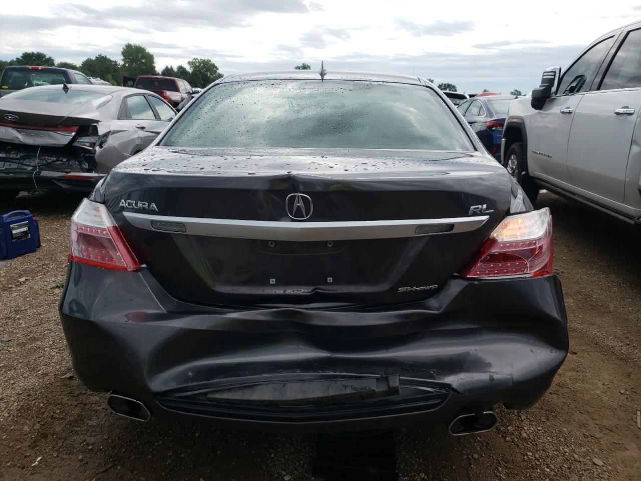JH4KB2F68AC002135 2010 Acura Rl