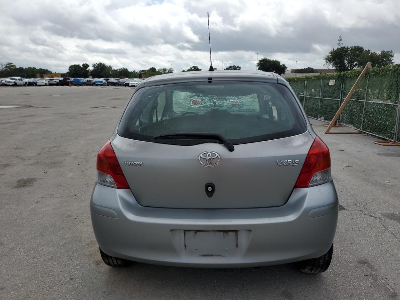 JTDJT4K30A5293820 2010 Toyota Yaris