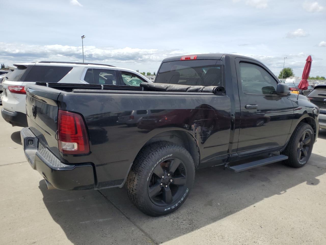 3C6JR6AT2FG543755 2015 Ram 1500 St