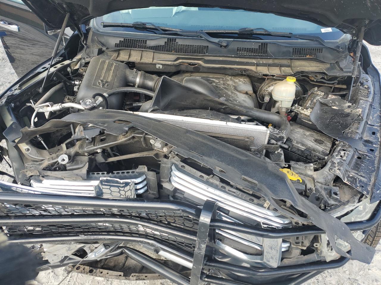 1C6RR6LT4GS195001 2016 Ram 1500 Slt