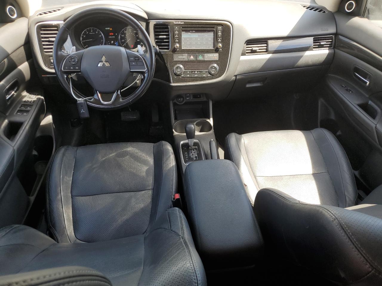 JA4JZ4AX2GZ031649 2016 Mitsubishi Outlander Gt