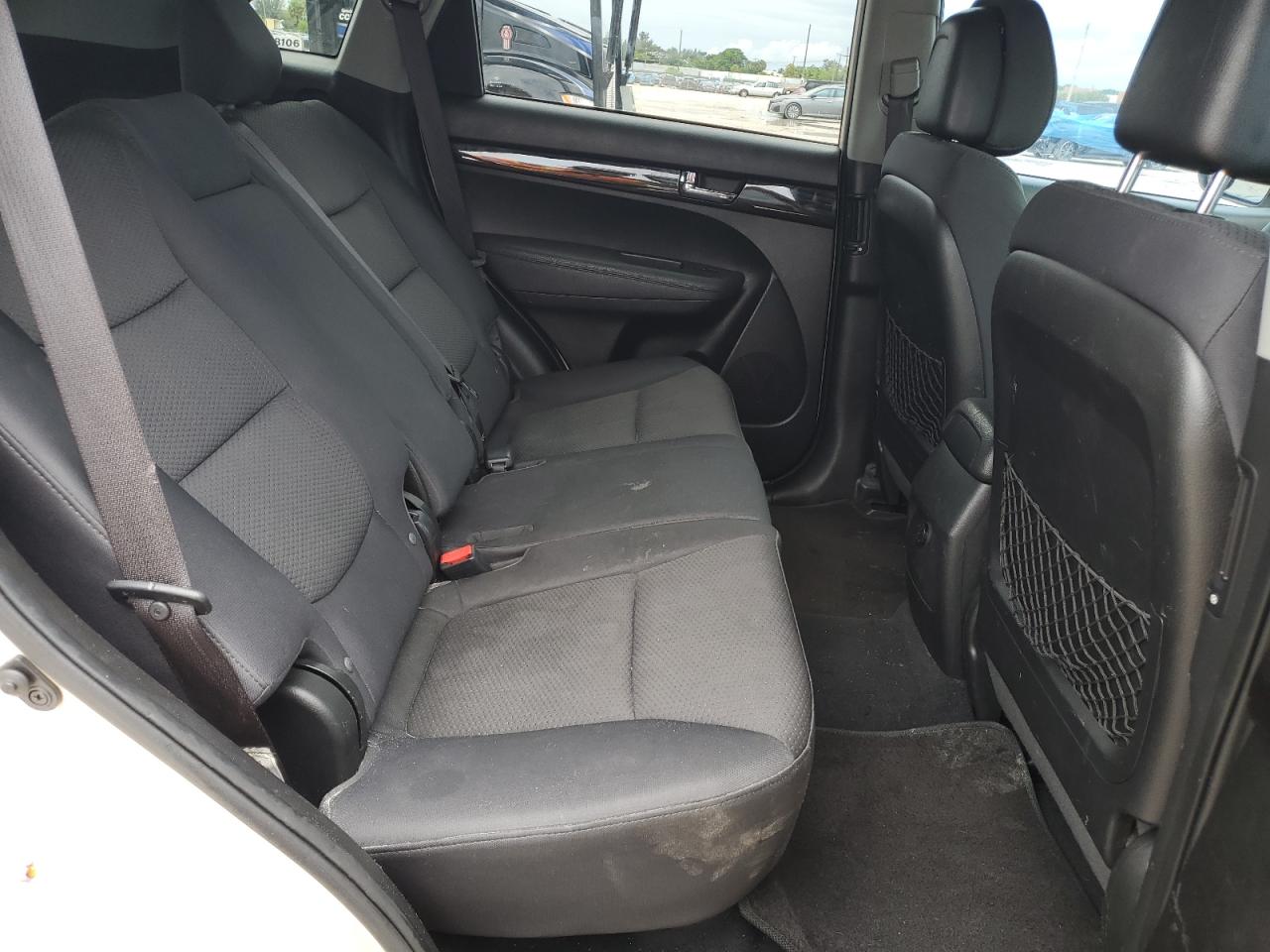 5XYKT3A14BG110457 2011 Kia Sorento Base 5XYKT3A14BG110457 2011 Kia Sorento Base