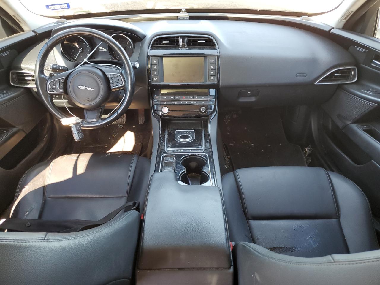 SAJAD4BV2HA972702 2017 Jaguar Xe Premium