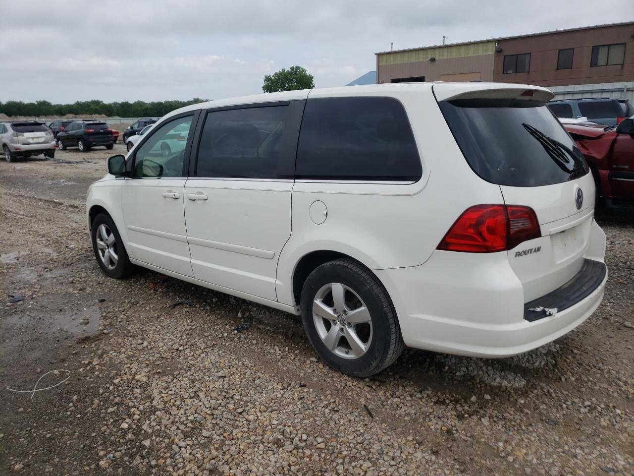 2V8HW54X49R549777 2009 Volkswagen Routan Sel