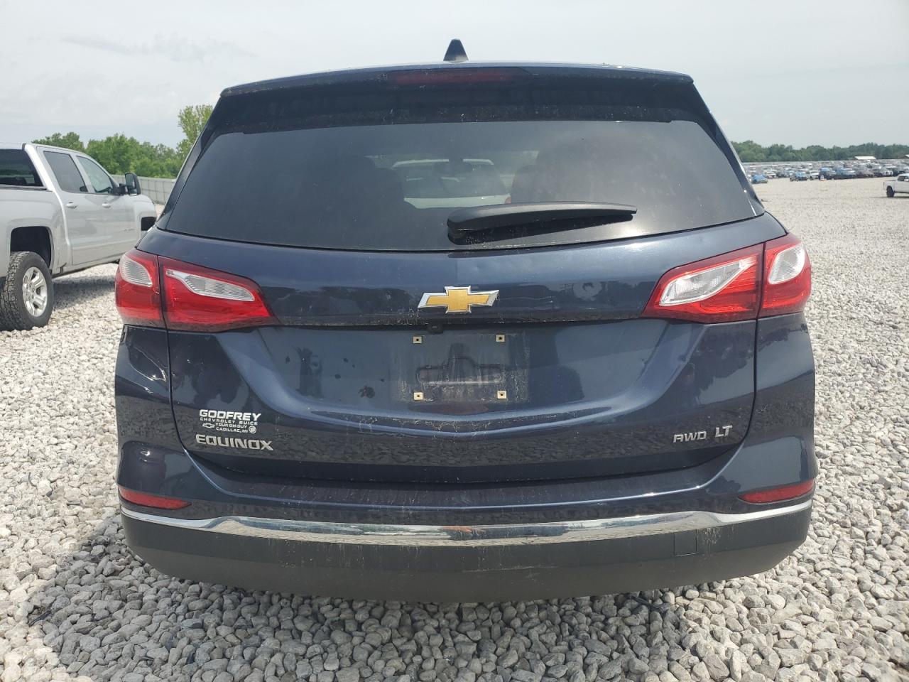 3GNAXSEV8JL117479 2018 Chevrolet Equinox Lt