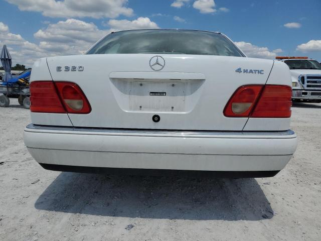 1999 Mercedes-Benz E 320 4Matic VIN: WDBJF82H9XX015486 Lot: 57618374