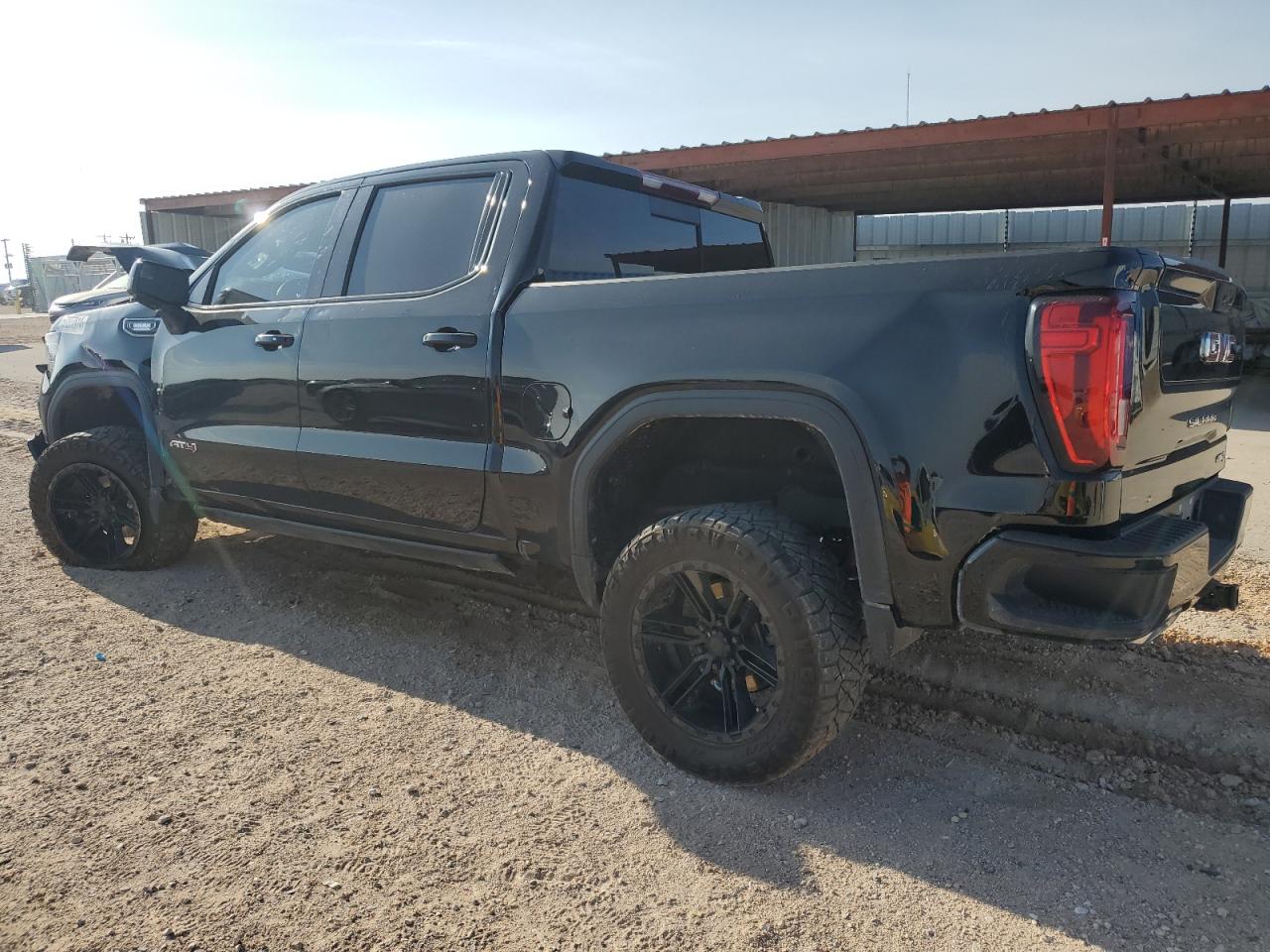 2022 GMC Sierra K1500 At4 vin: 1GTUUEET4NZ617992