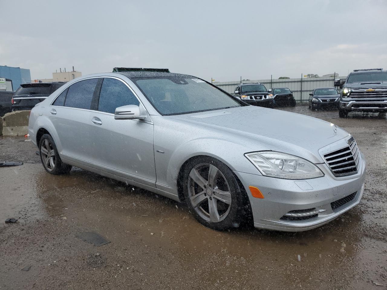 2012 Mercedes-Benz S 550 4Matic vin: WDDNG9EB8CA470197