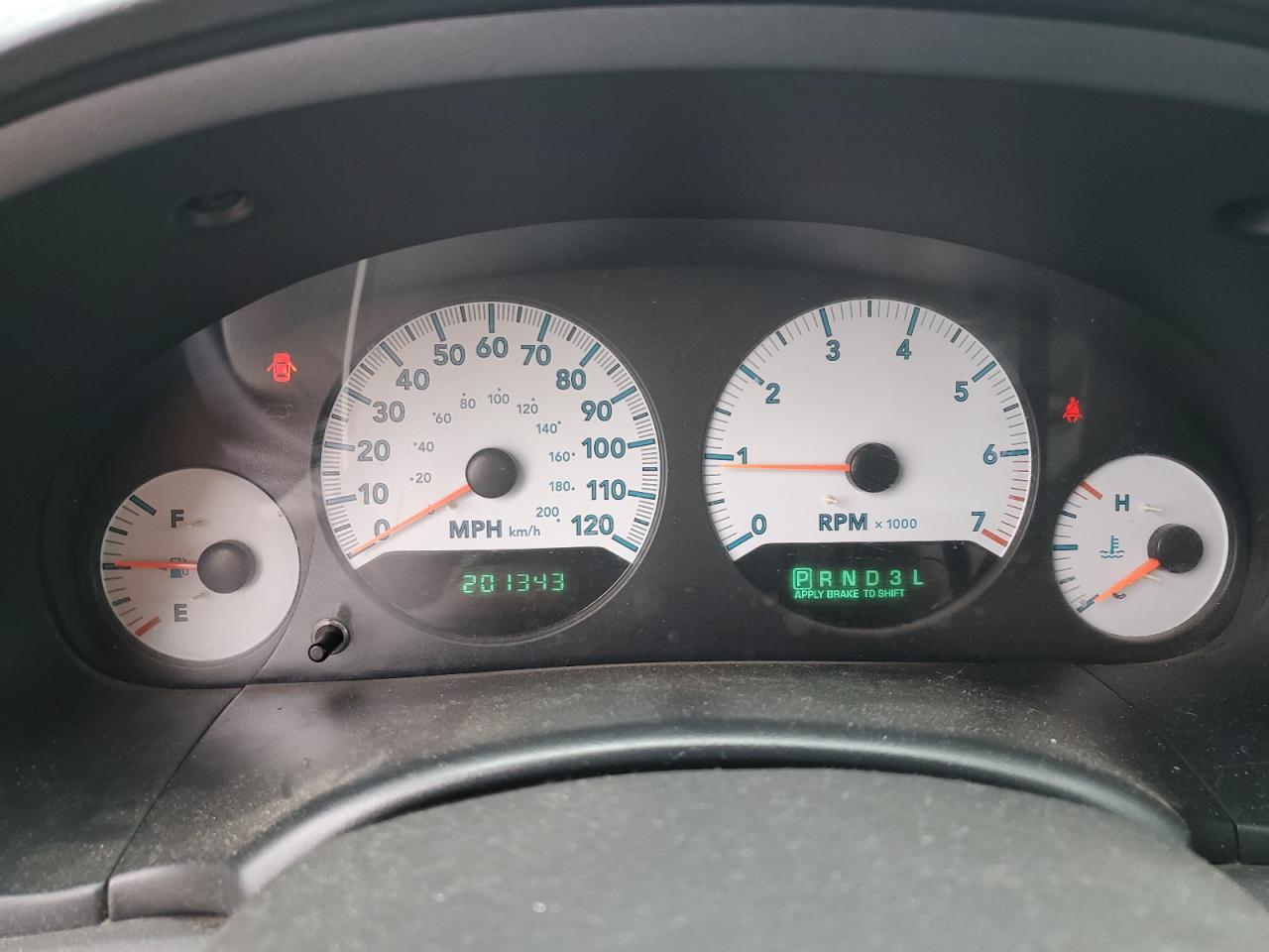 2D4GP44L15R168218 2005 Dodge Grand Caravan Sxt