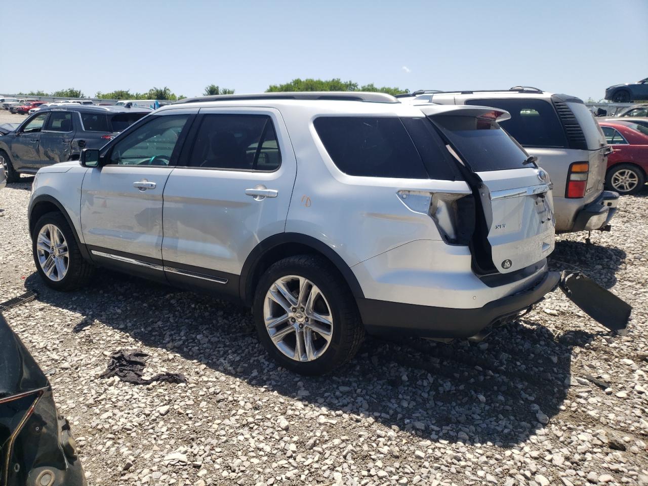 2016 Ford Explorer Xlt vin: 1FM5K8D85GGC84592