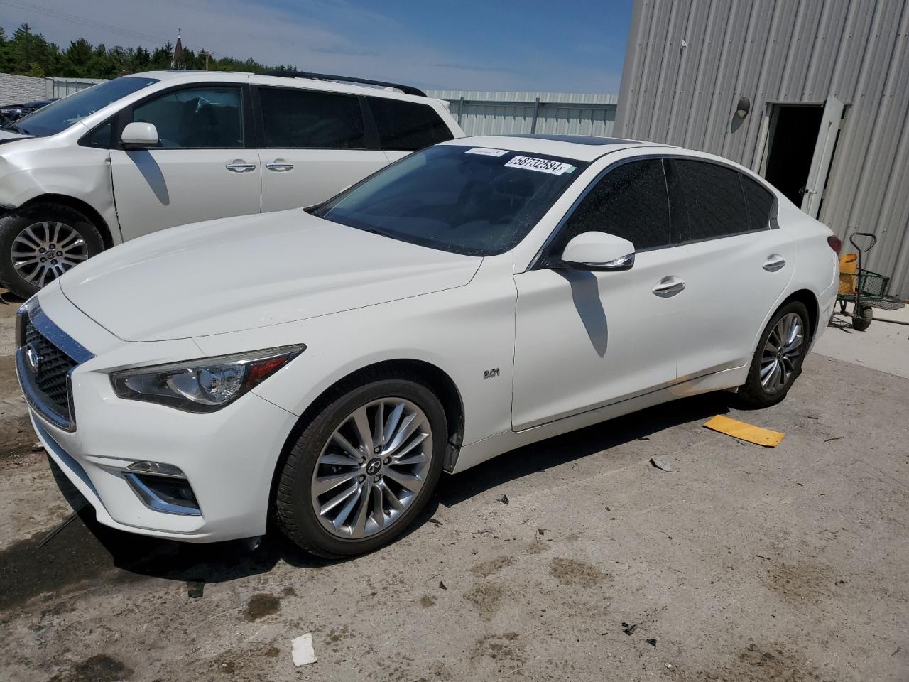 2018 Infiniti Q50 Luxe vin: JN1EV7AR2JM442952