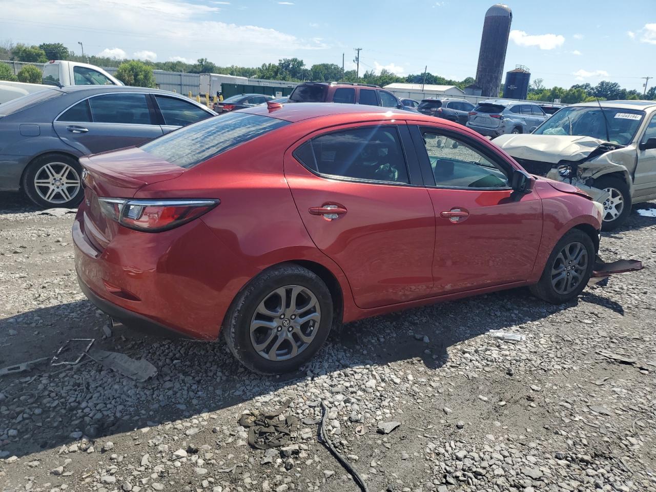 Lot #2784563648 2019 TOYOTA YARIS L