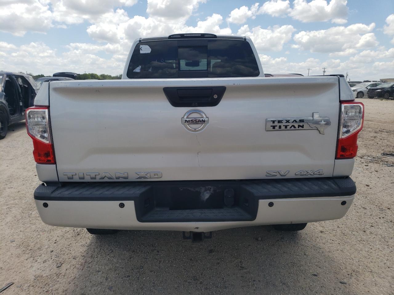 2017 Nissan Titan Xd Sl vin: 1N6BA1F41HN565830