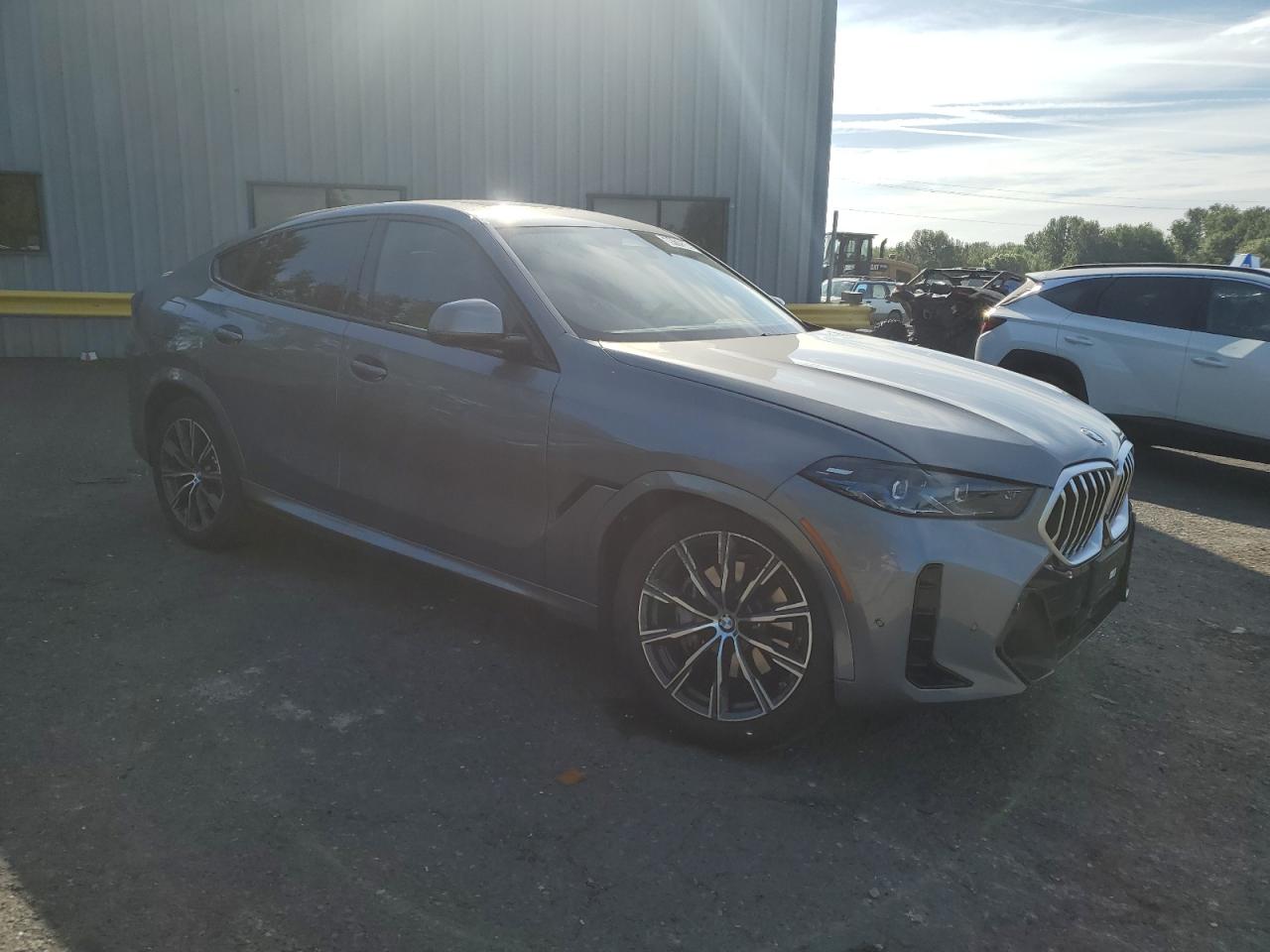 2025 BMW X6 xDrive40I vin: 5UX33EX01S9W25270