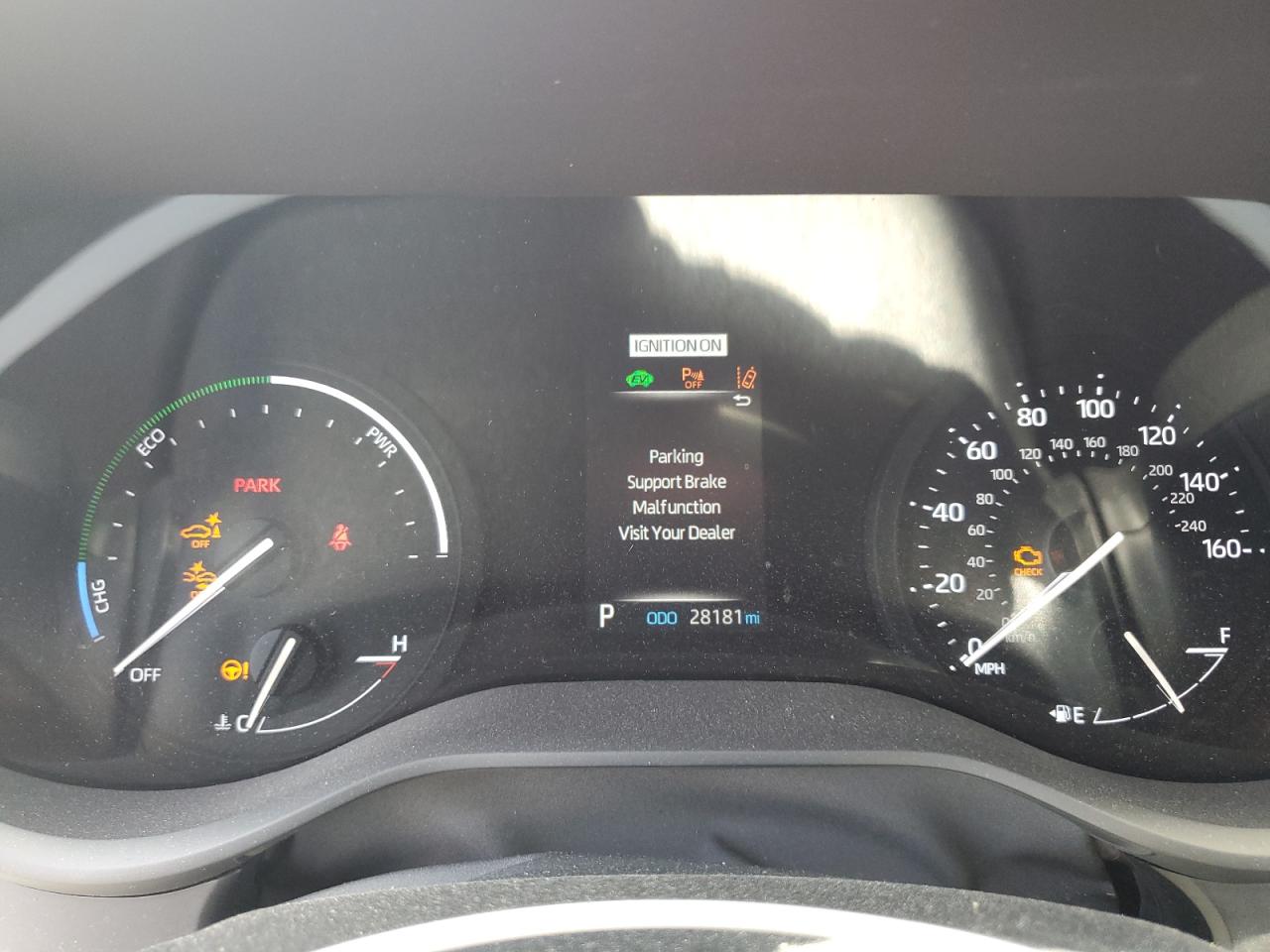 5TDJRKEC2MS035599 2021 Toyota Sienna Xle