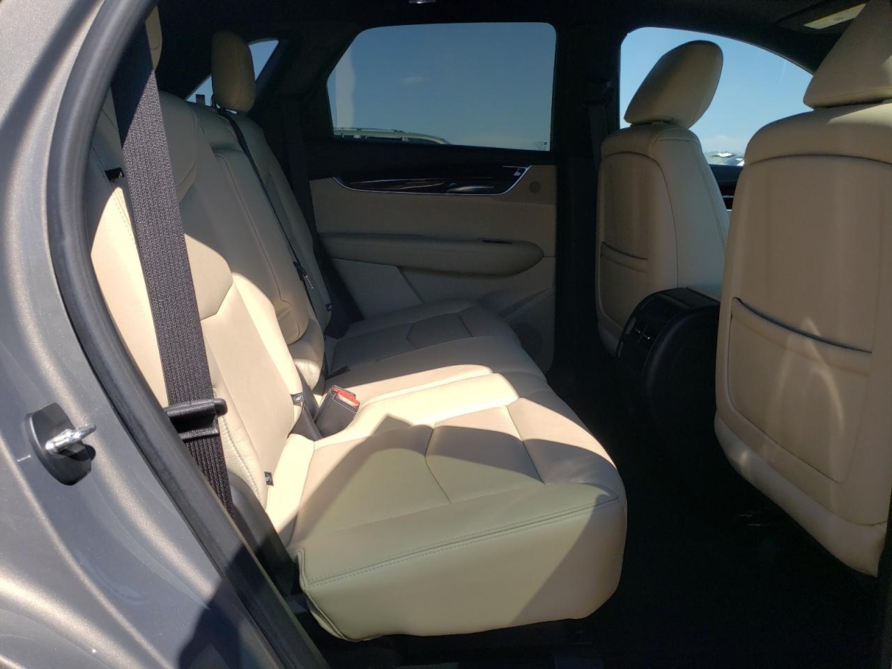 1GYKNCRS4JZ200788 2018 Cadillac Xt5 Luxury