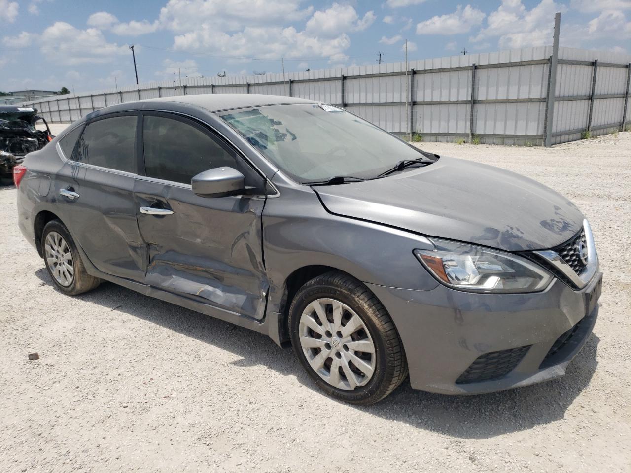 2016 Nissan Sentra S vin: 3N1AB7AP2GL660155