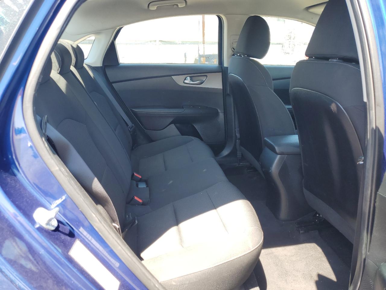 3KPF24AD9KE081393 2019 Kia Forte Fe