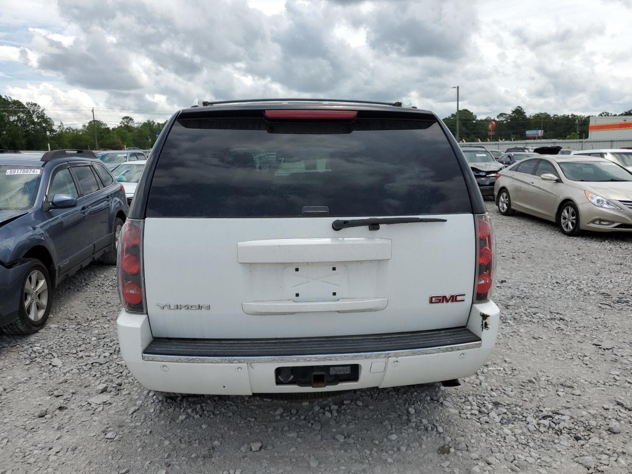 1GKFK63898J115232 2008 GMC Yukon Denali