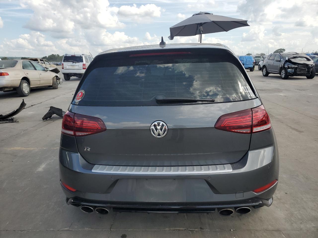 WVWWA7AUXKW207836 2019 Volkswagen Golf R