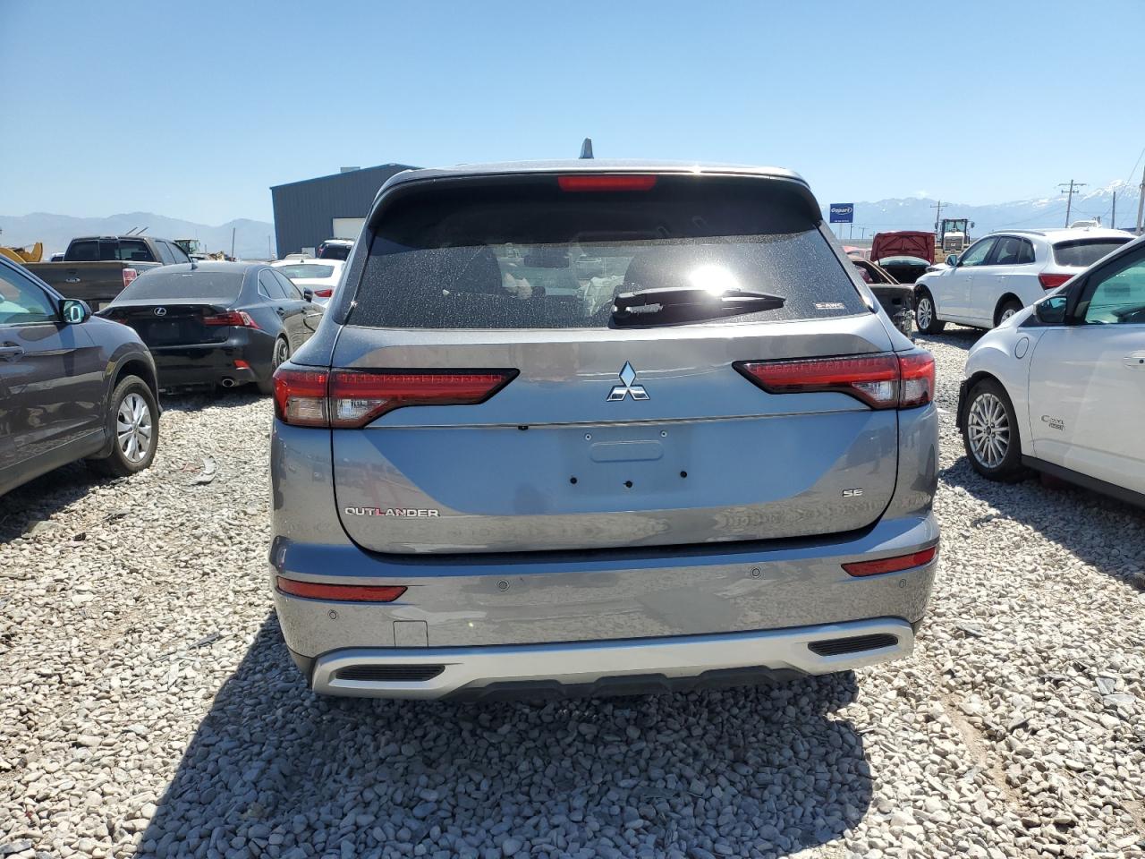 JA4J4UA83NZ074711 2022 Mitsubishi Outlander Se