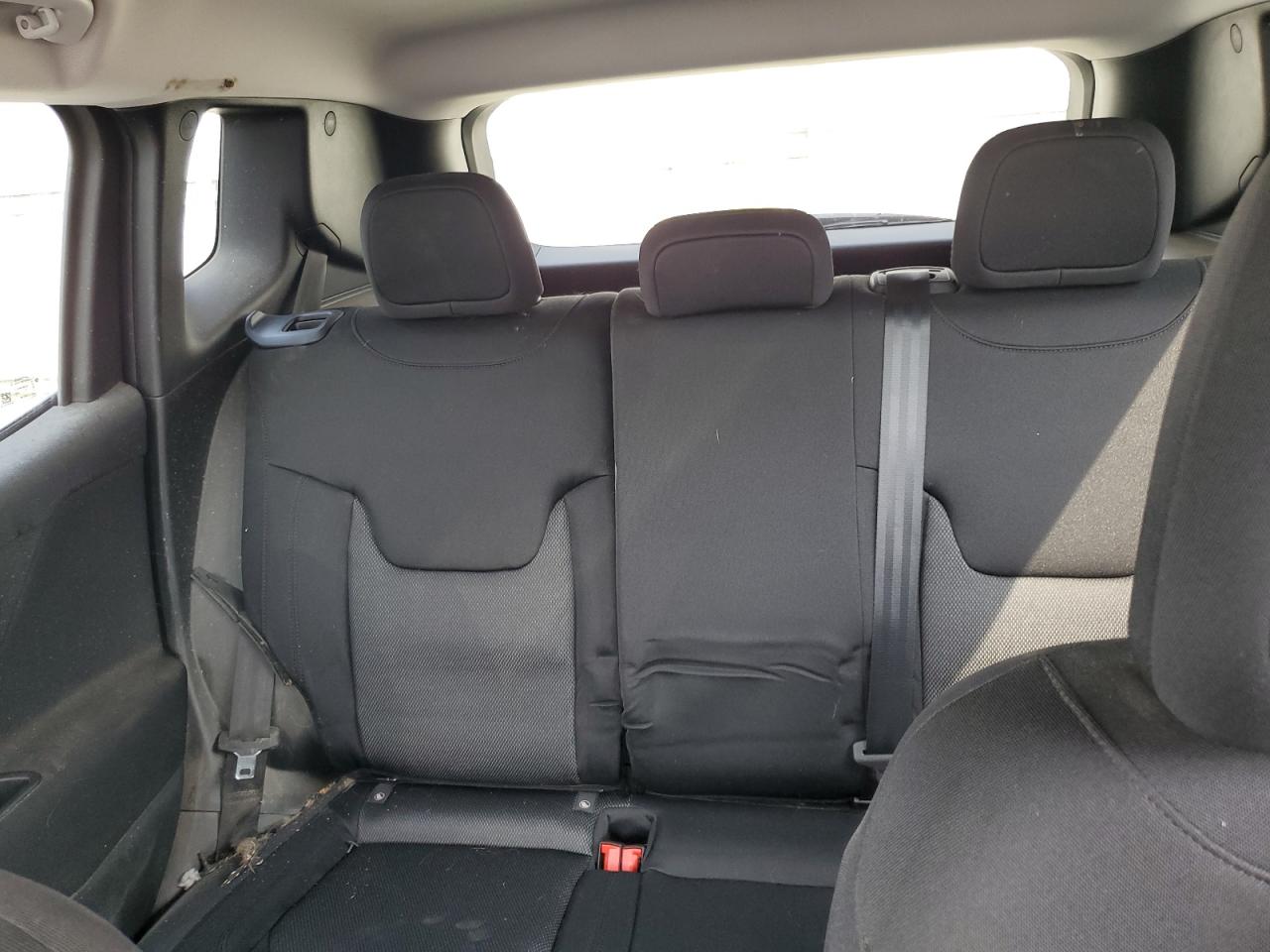 ZACNJBAB1KPK93190 2019 Jeep Renegade Sport