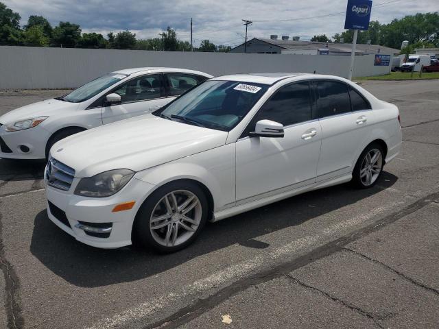 VIN WDDGF8ABXDR266080 2013 Mercedes-Benz C-Class, 3... no.1