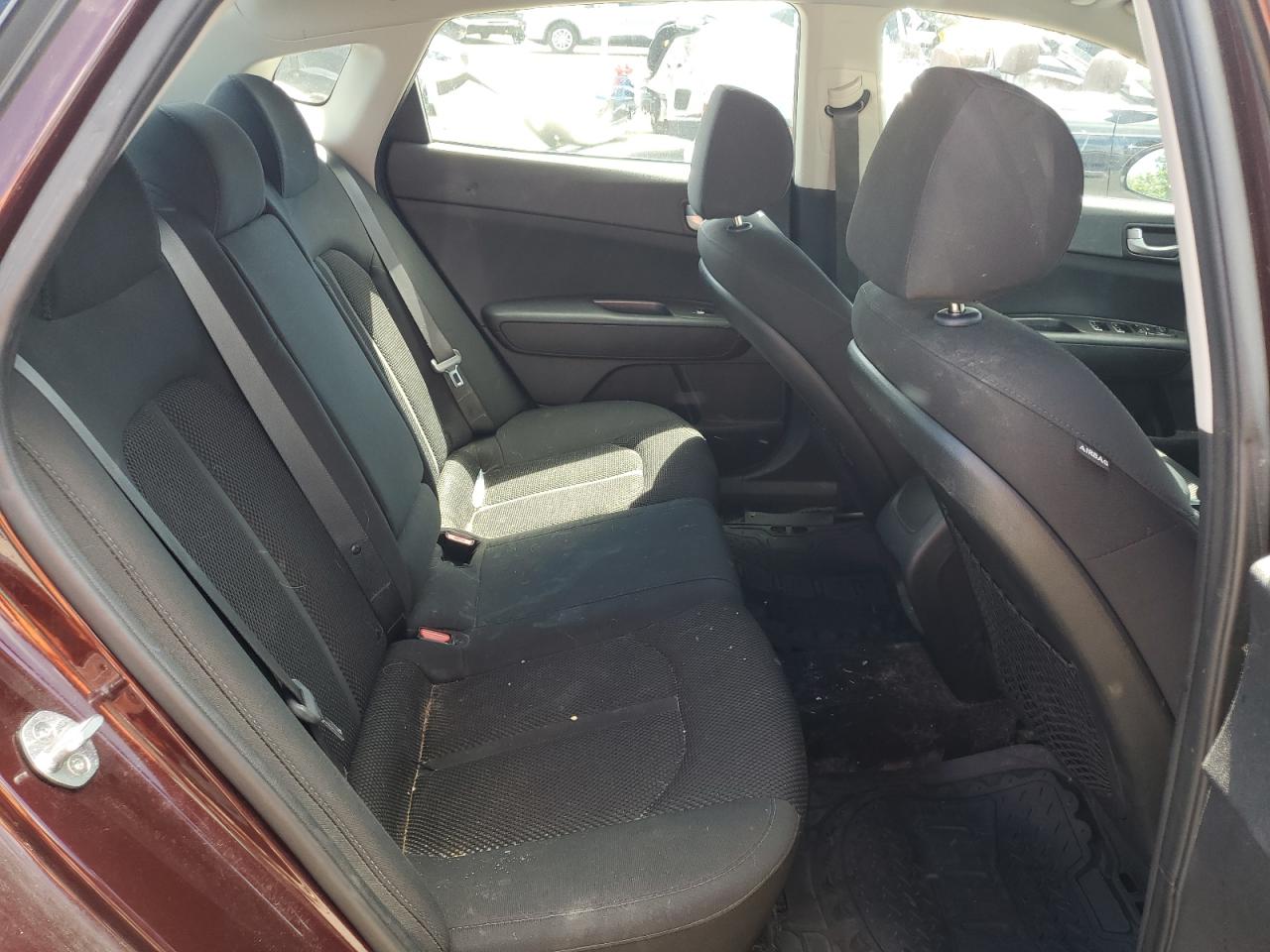 5XXGT4L36KG306124 2019 Kia Optima Lx