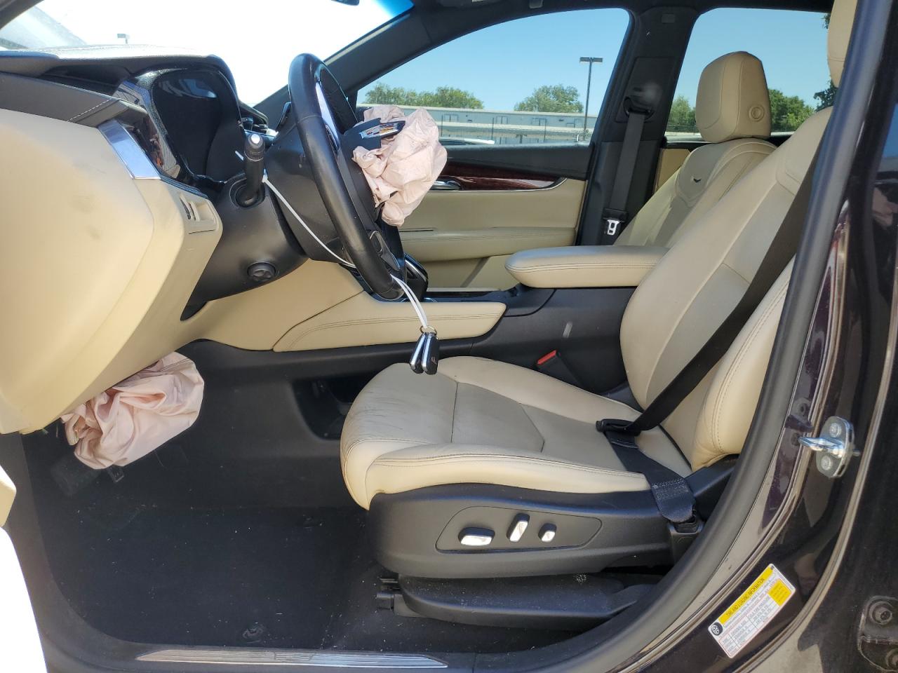 1GYKNCRS6JZ237664 2018 Cadillac Xt5 Luxury