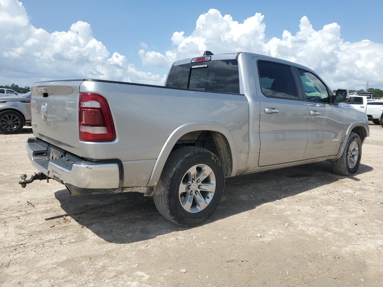 2020 Ram 1500 Laramie vin: 1C6RREJT7LN346354