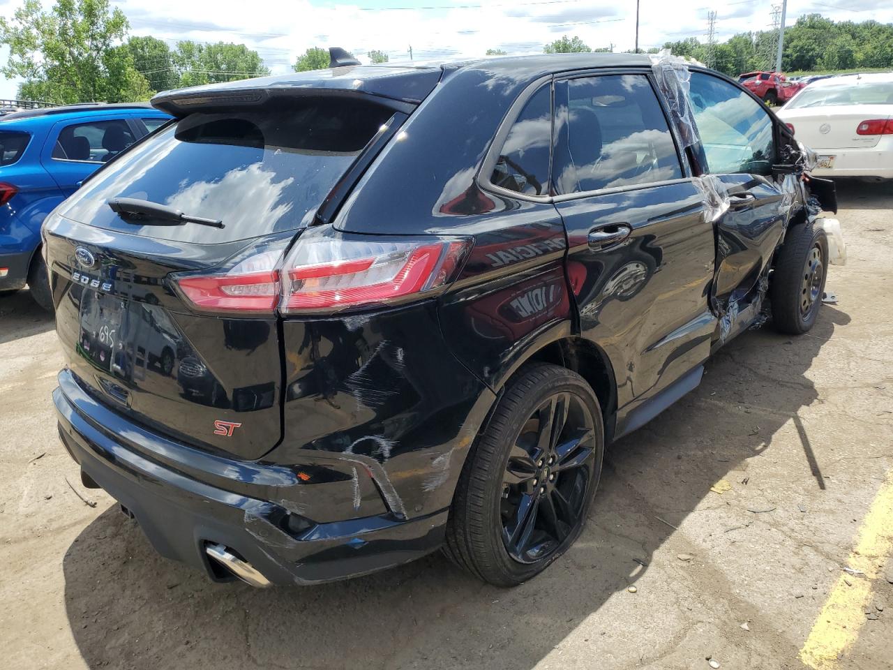 2024 Ford Edge St vin: 2FMPK4AP5RBA01695