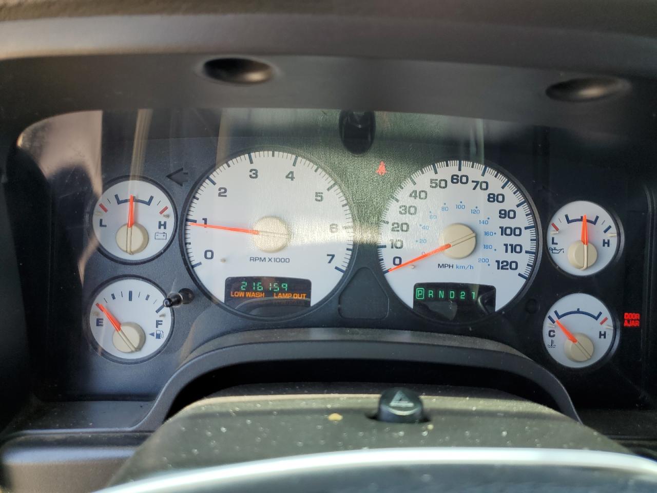 1D7HA18NX4J294390 2004 Dodge Ram 1500 St