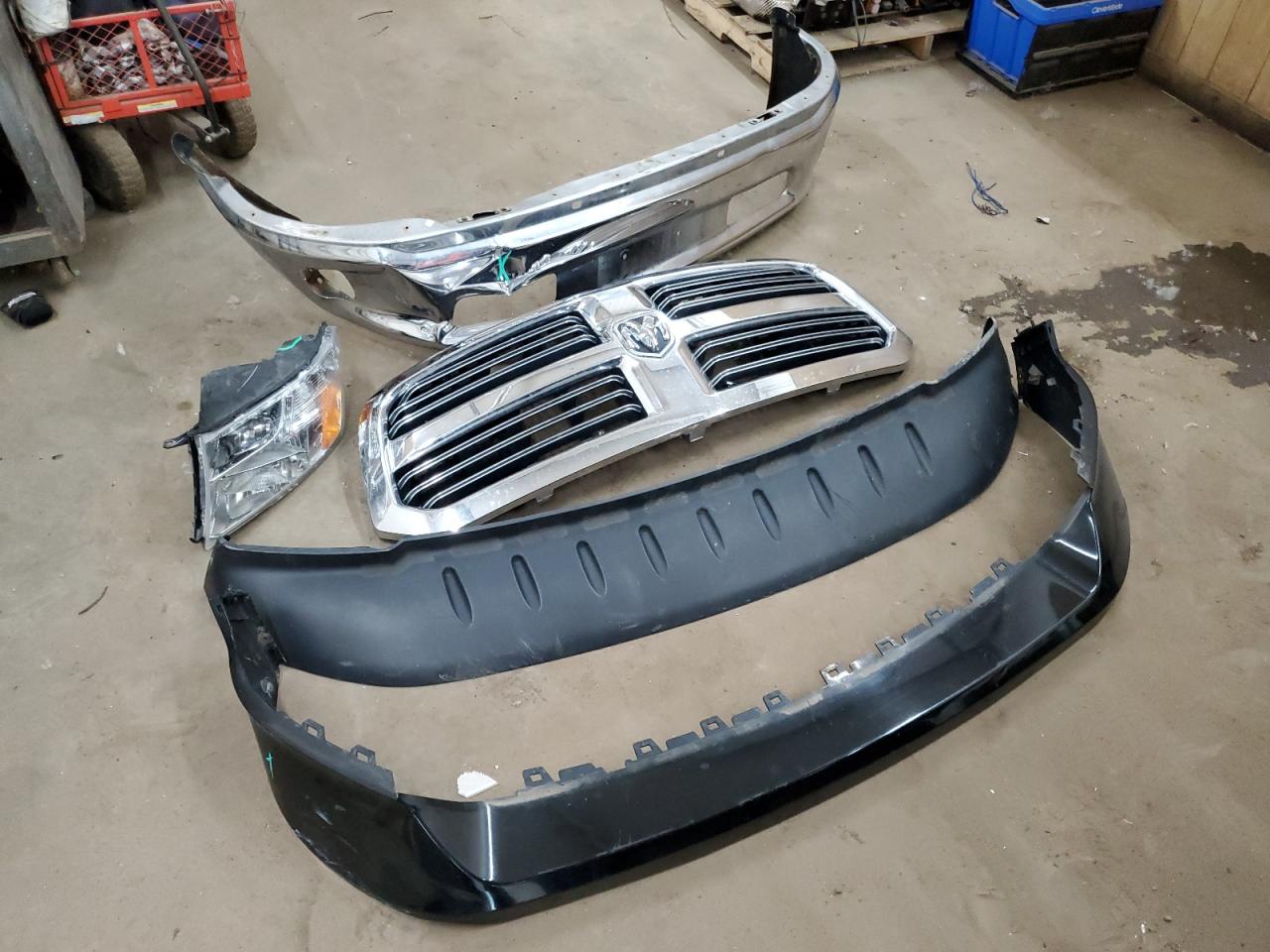 1C6RR7GG9DS640170 2013 Ram 1500 Slt