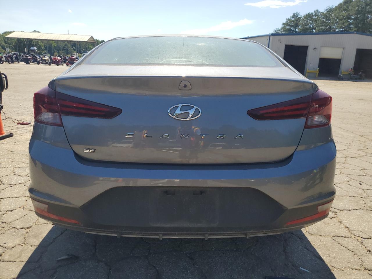 2019 Hyundai Elantra Se vin: 5NPD74LF5KH467554