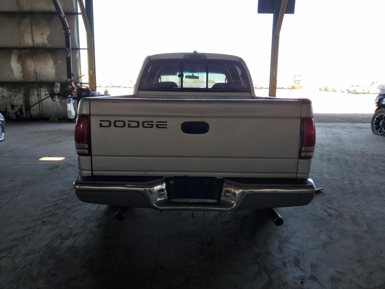 1B7GL2AN51S171988 2001 Dodge Dakota Quad