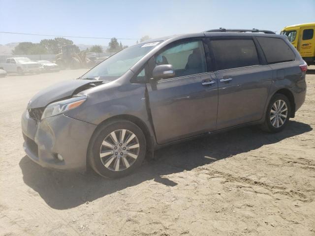 5TDDZ3DC8HS157667 2017 TOYOTA SIENNA - Image 1