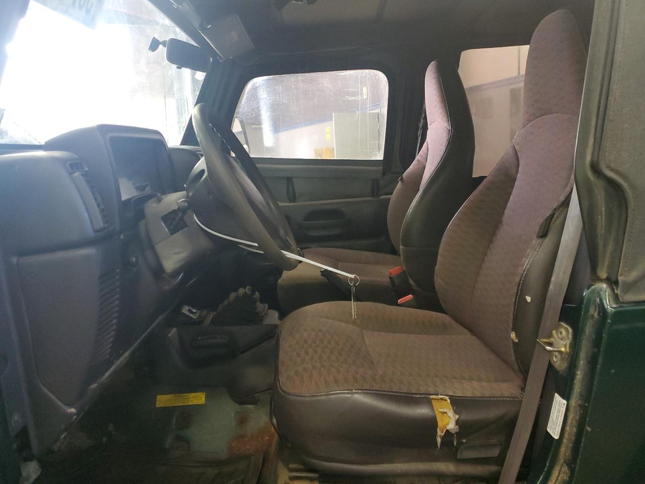 1J4FA29P7YP797914 2000 Jeep Wrangler / Tj Se