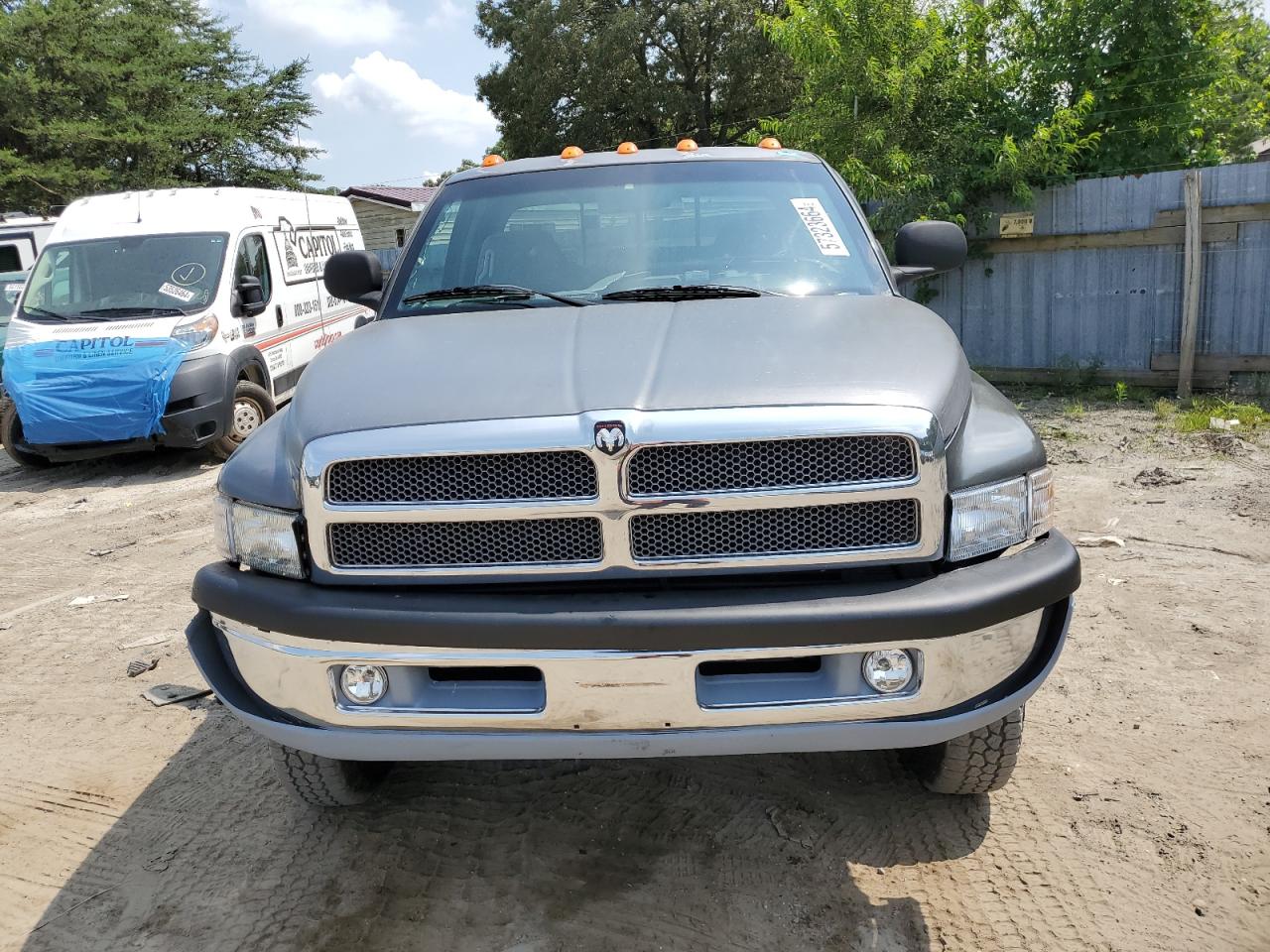 1B7MF337X1J607531 2001 Dodge Ram 3500