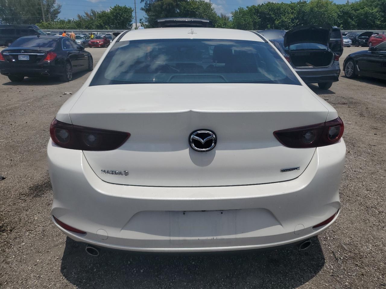 3MZBPADL5NM313979 2022 Mazda 3 Premium