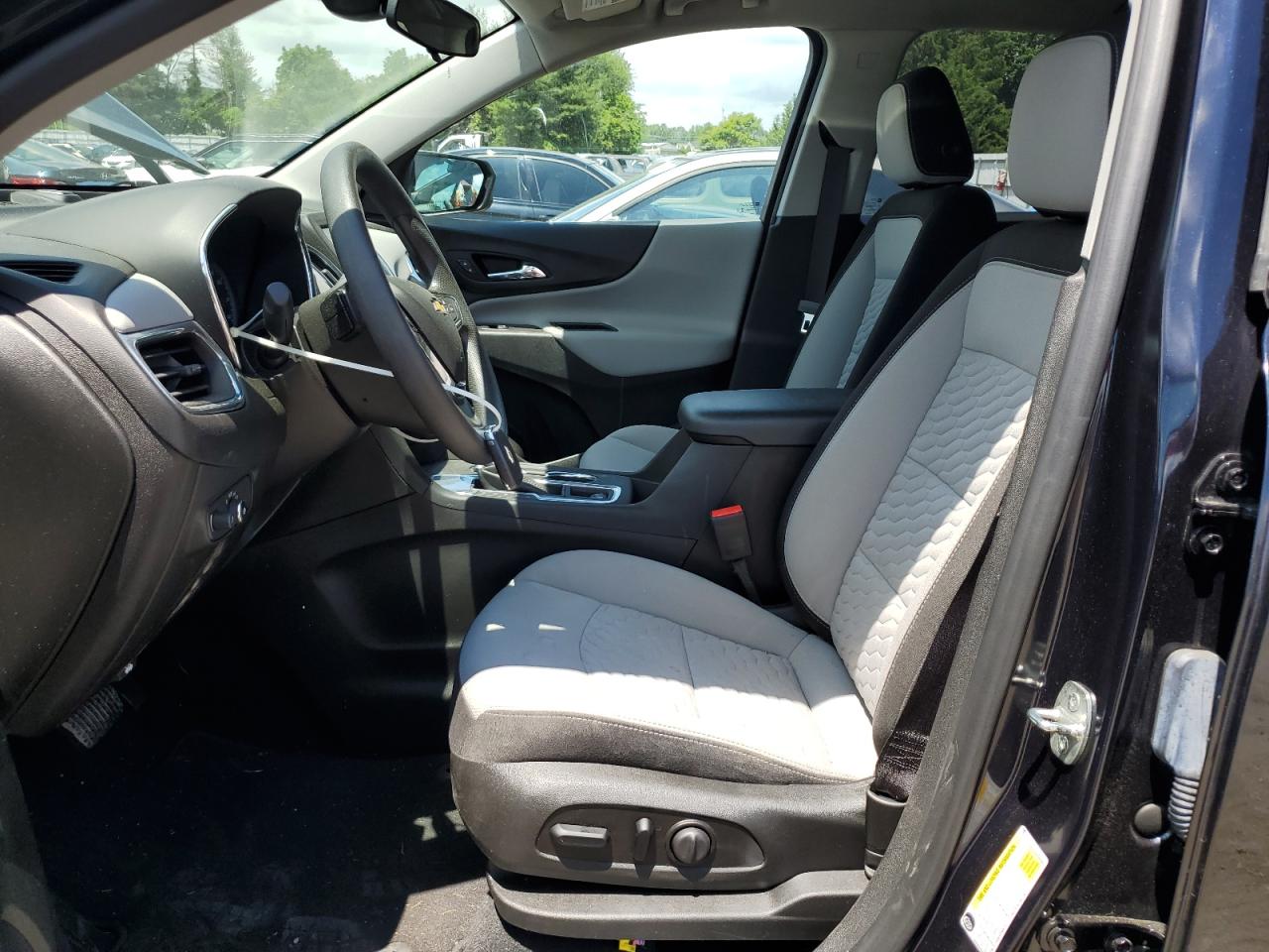 2GNAXHEV7M6143132 2021 Chevrolet Equinox Ls