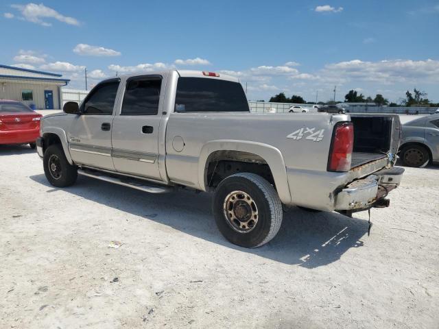 CHEVROLET SILVERADO 2005 silver  diesel 1GCHK23205F930474 photo #3