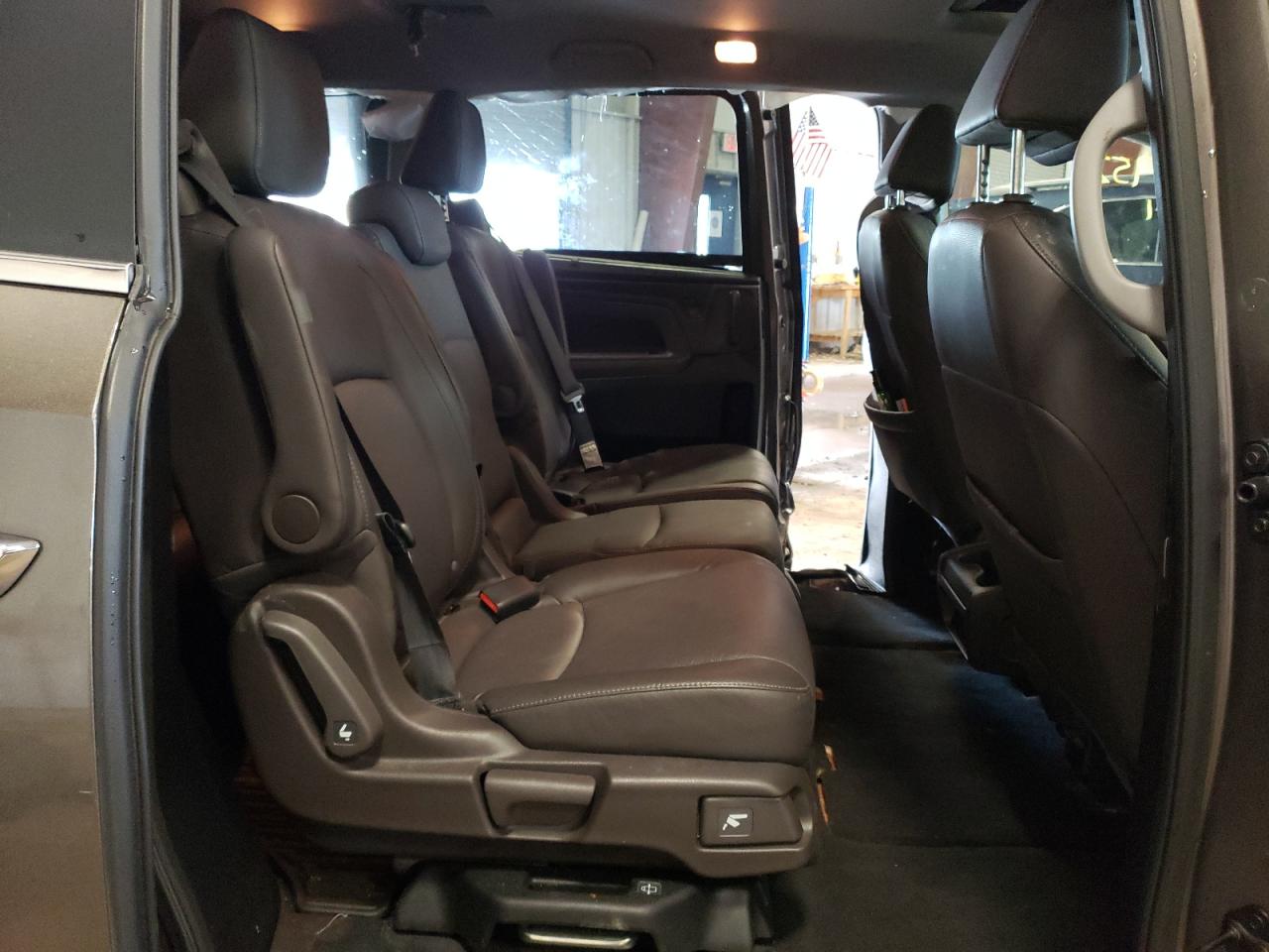 5FNRL6H78NB046915 2022 Honda Odyssey Exl