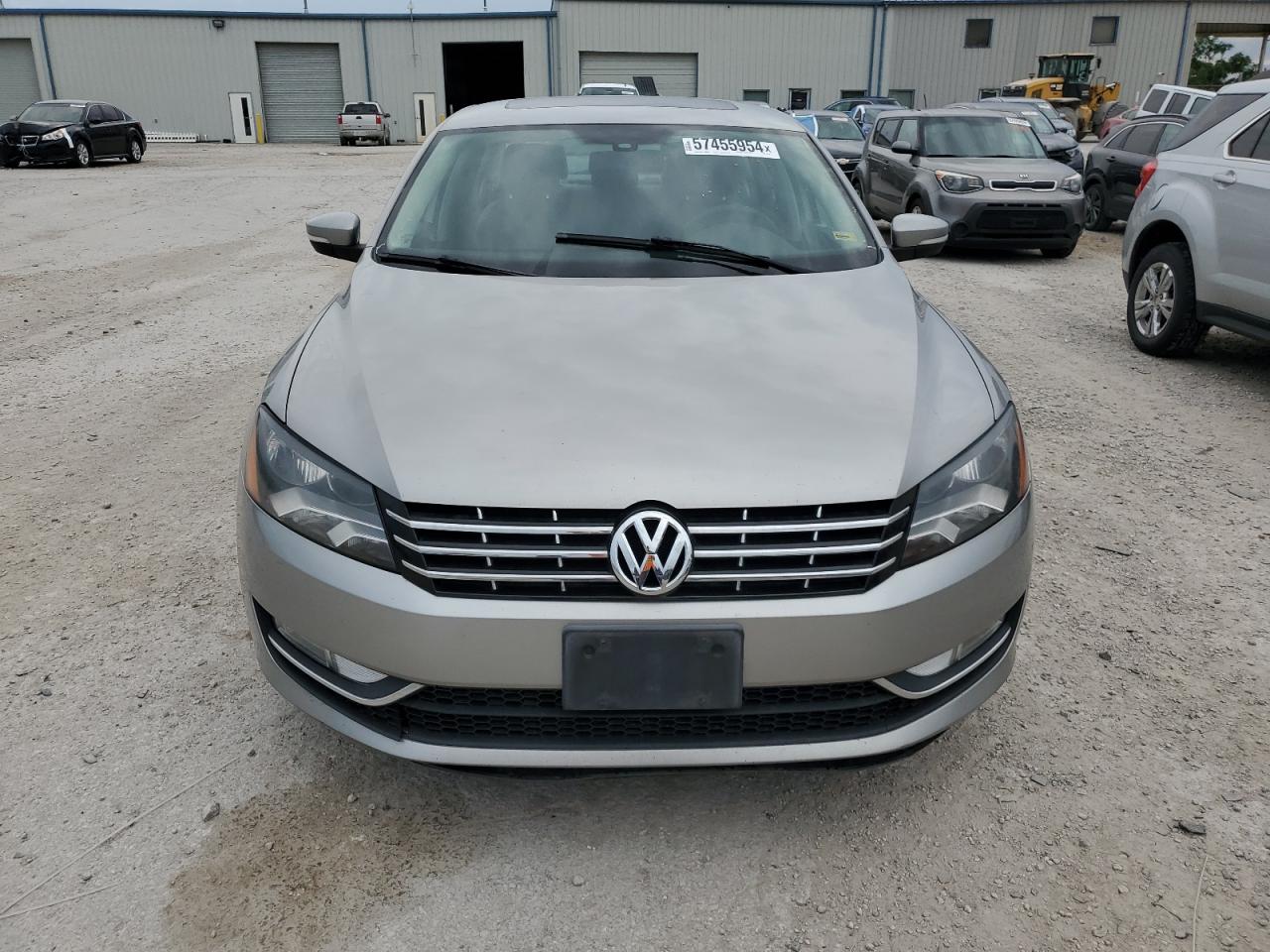 2013 Volkswagen Passat Se vin: 1VWBN7A34DC001133